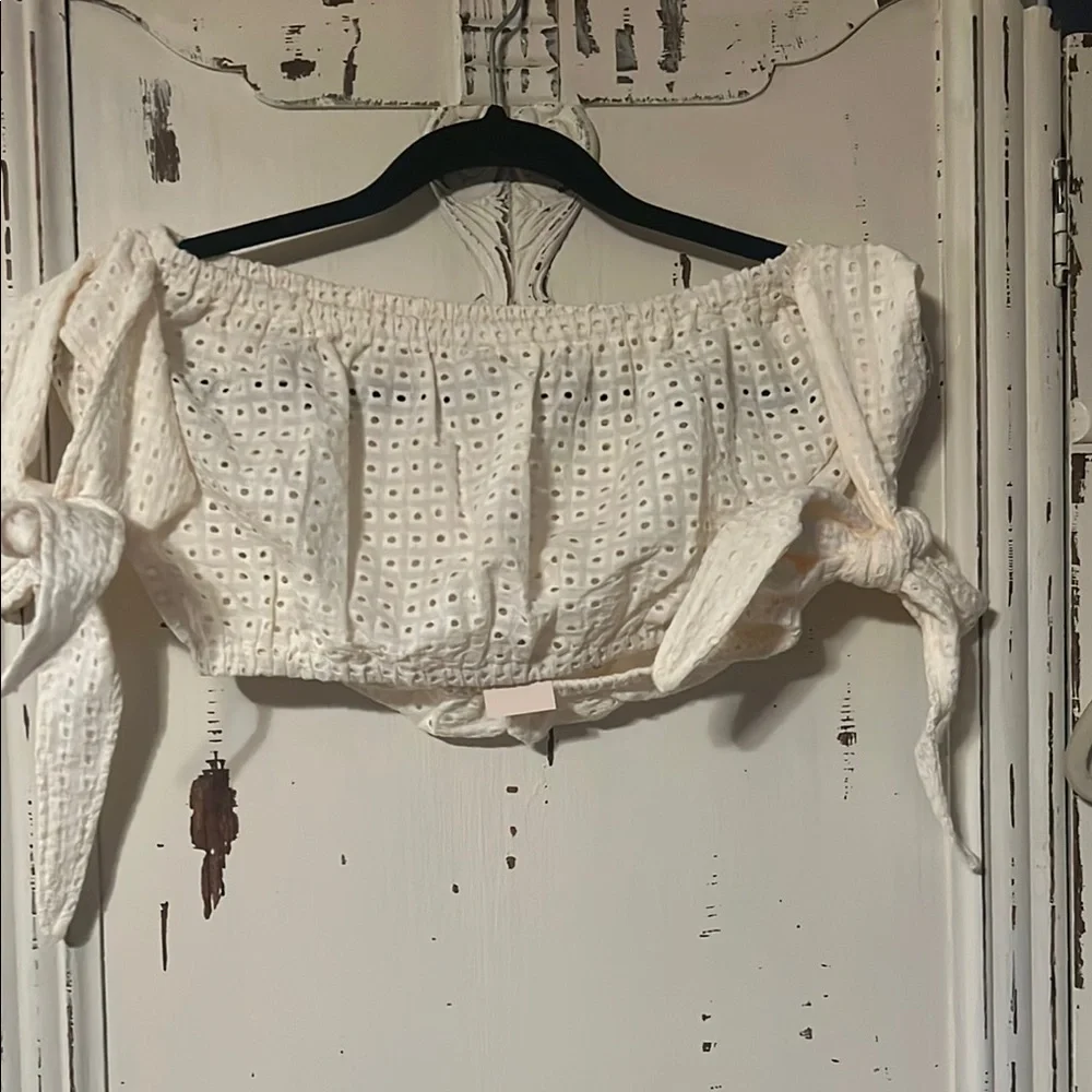Eberjey Cream Sleeveless Crop Blouse